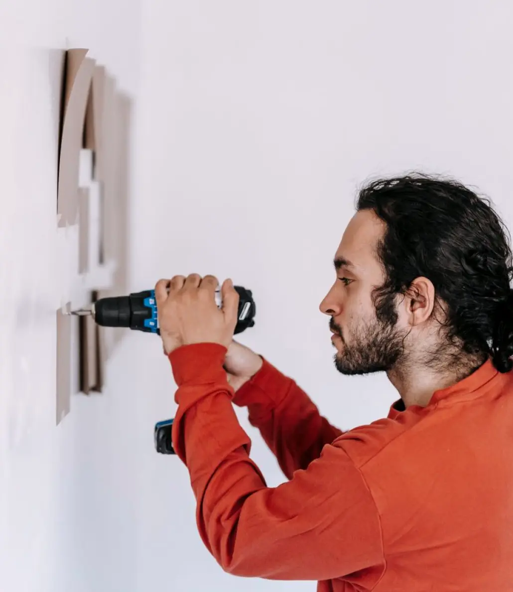 How a Studio Wall Becomes Quiet: Acoustic Treatment on Site